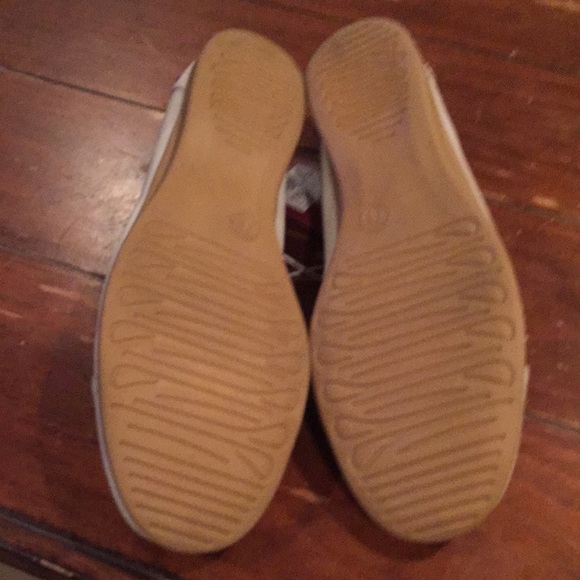 Merona beige flat shoes - Picture 4 of 5